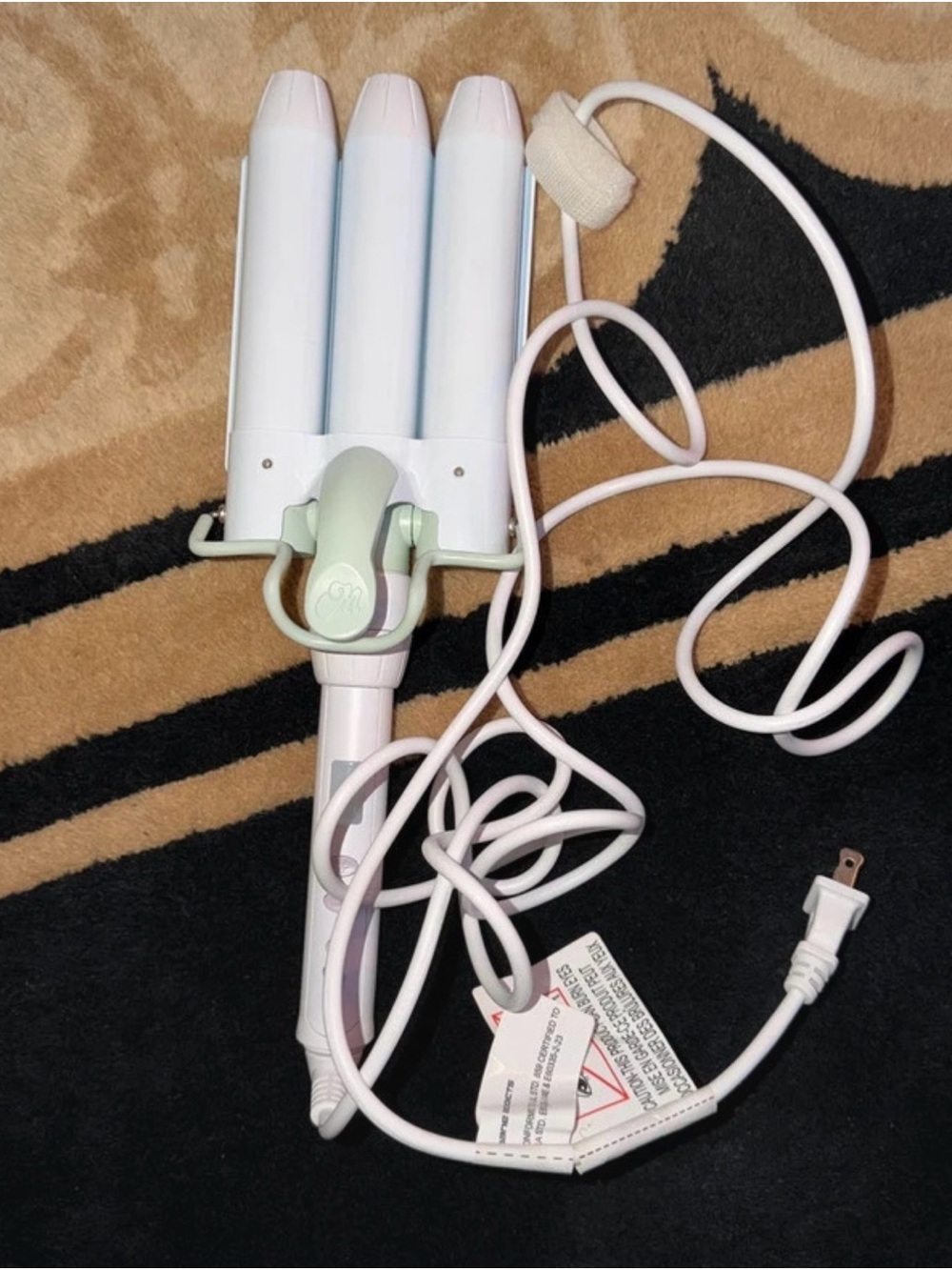White 3-Bar Triple Barrel Hair Waver Curling Iron - Unbranded